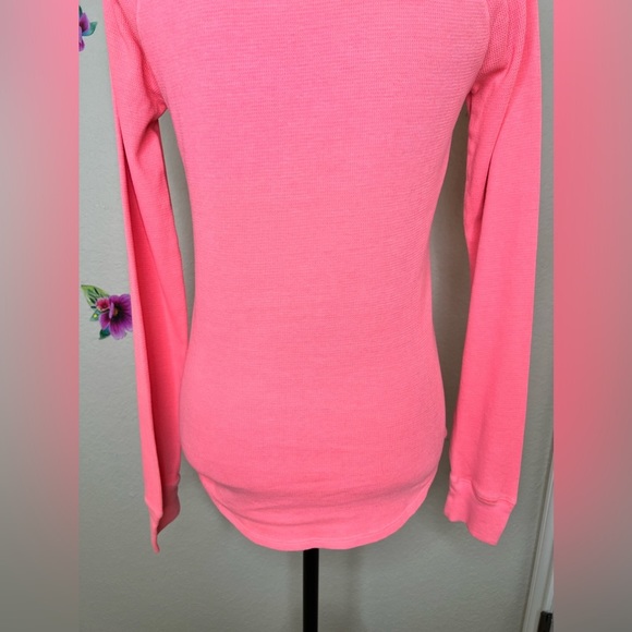 PINK Victoria’s Secret Long Sleeve Thermal Sleepwear Top in Pink Size M - Picture 9 of 12